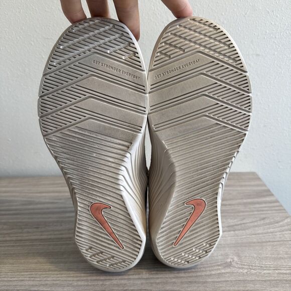 Nike Metcon 6 Shoes Womens Sz 11 Desert Sand White Athletic Trainers Sneakers - Picture 11 of 11